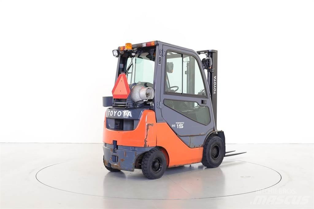 Toyota 02-8FGF15 Gasstapler
