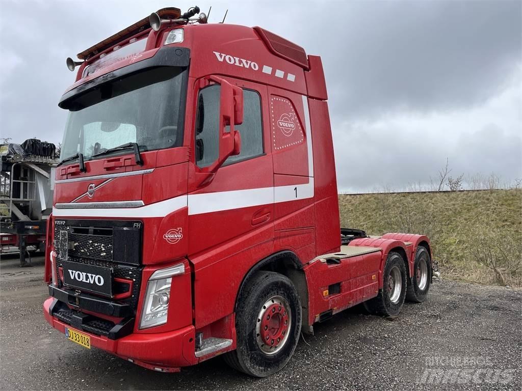 Volvo FH540 Tieflader-Auflieger