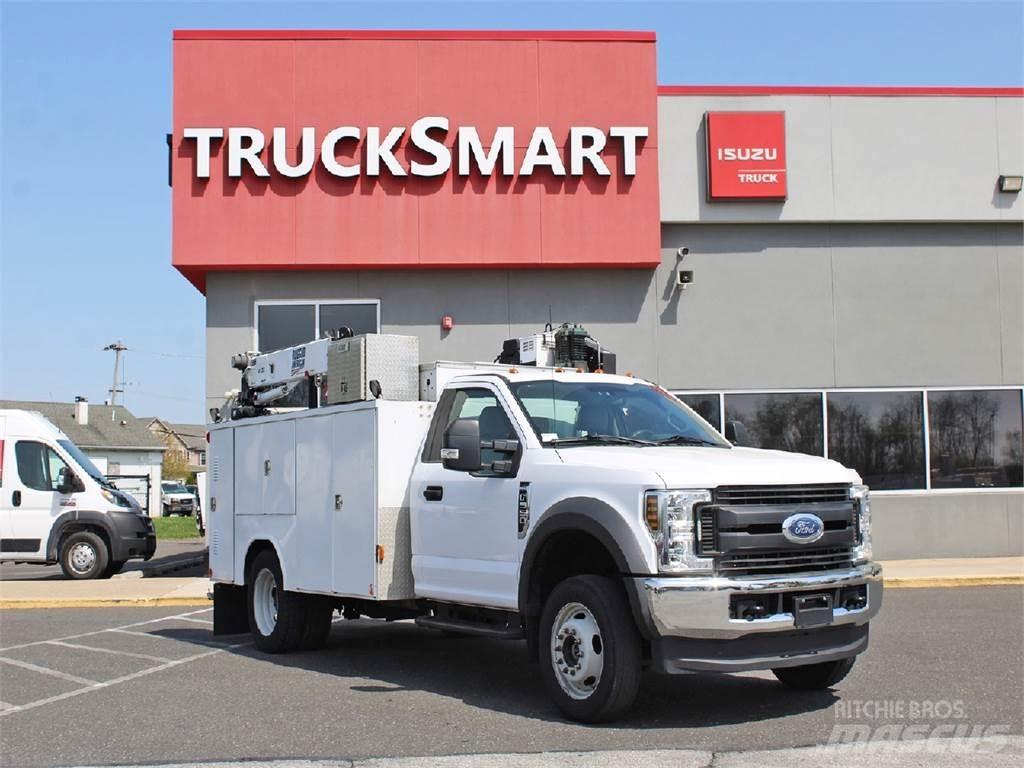 Ford F550 Kranwagen
