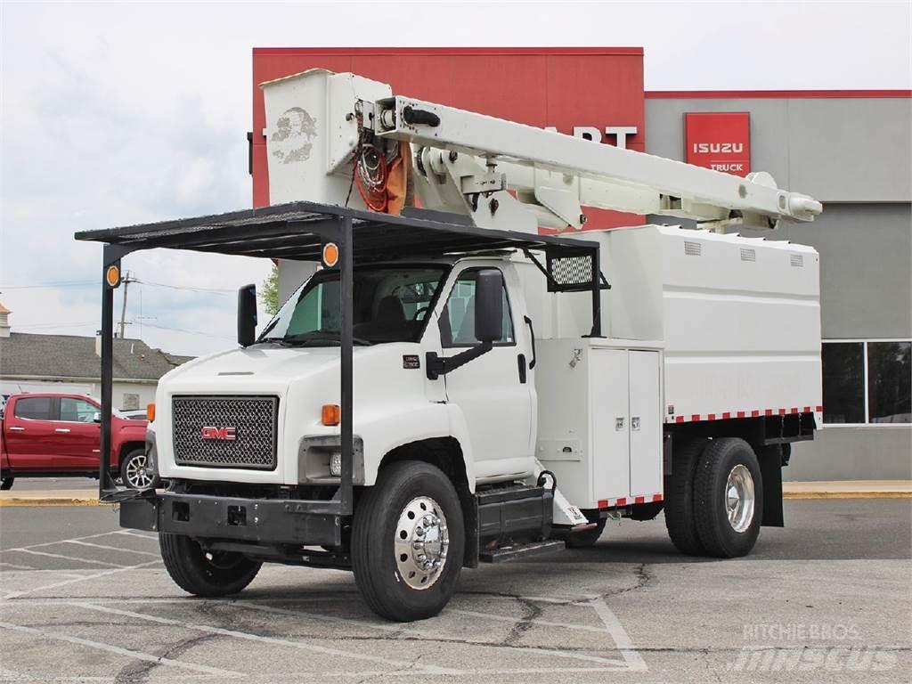 GMC 7500 Kleinholztransporter