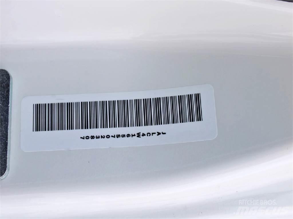 Isuzu NPR-HD Kofferaufbau