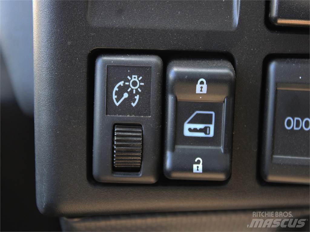 Isuzu NPR-HD Abrollkipper