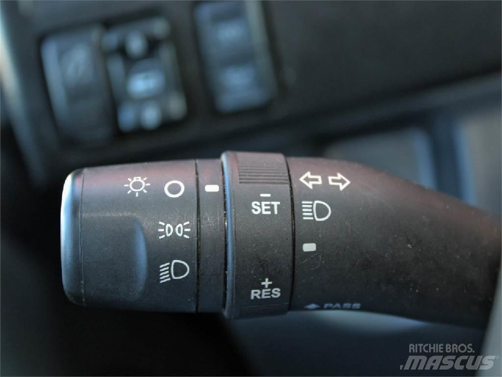 Isuzu NRR Kofferaufbau