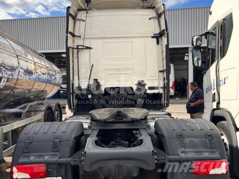 Scania R410 Sattelzugmaschinen