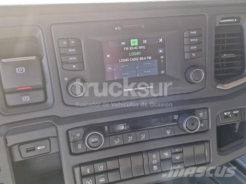 Scania R450 Sattelzugmaschinen