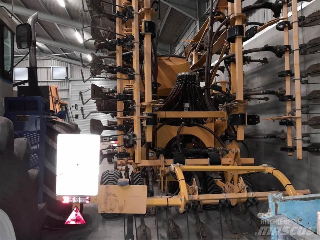 Claydon 8M TRAILED Sonstige Landmaschinen