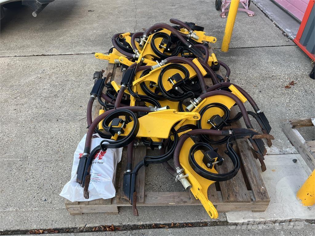 Claydon TWIN TINE Sonstige Landmaschinen