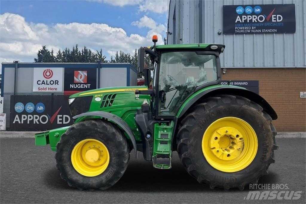 John Deere 6215R Traktoren