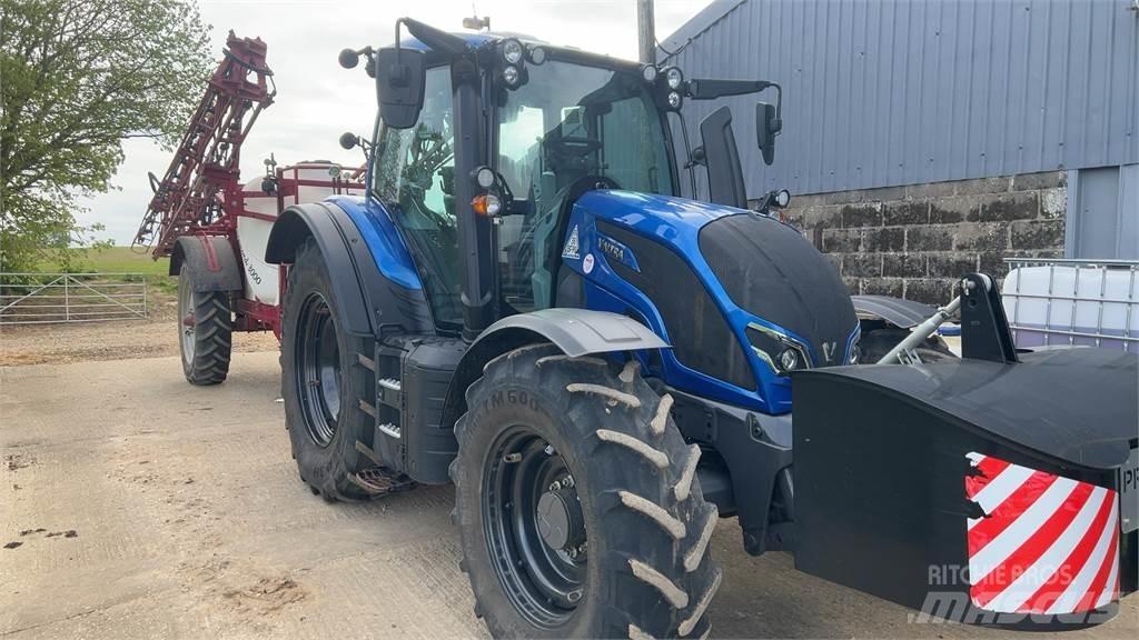 Valtra N155EV Traktoren