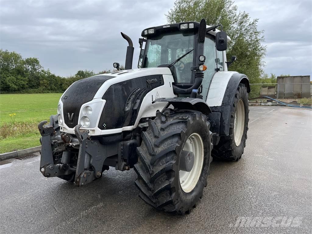 Valtra T203D Traktoren