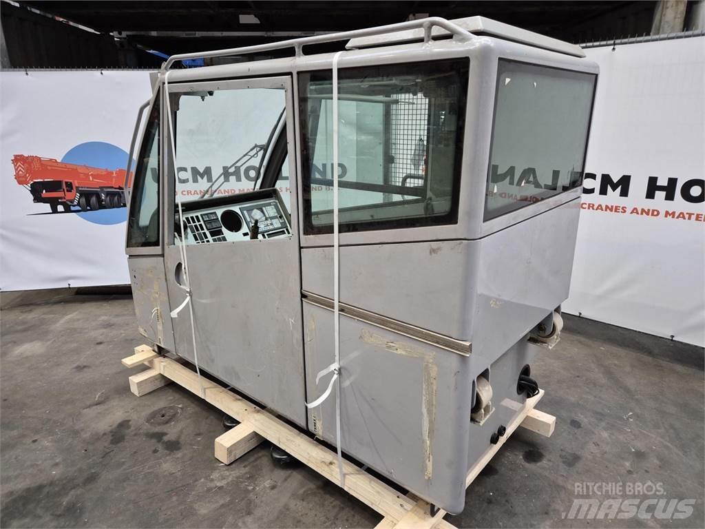  C.T.2 upper cabin Kabinen