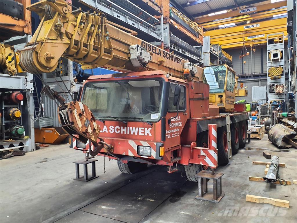 Liebherr LTM 1050 All-Terrain-Krane