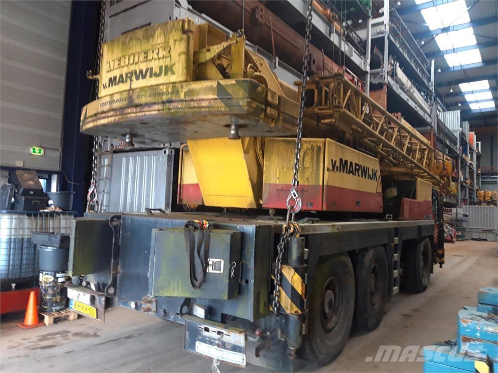 Liebherr LTM 1060-2 All-Terrain-Krane