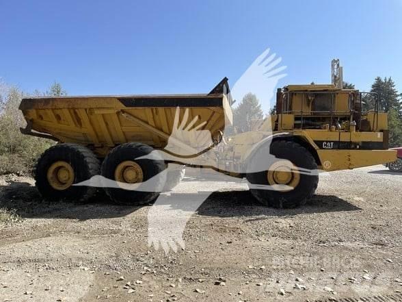CAT D400D Dumper - Knickgelenk