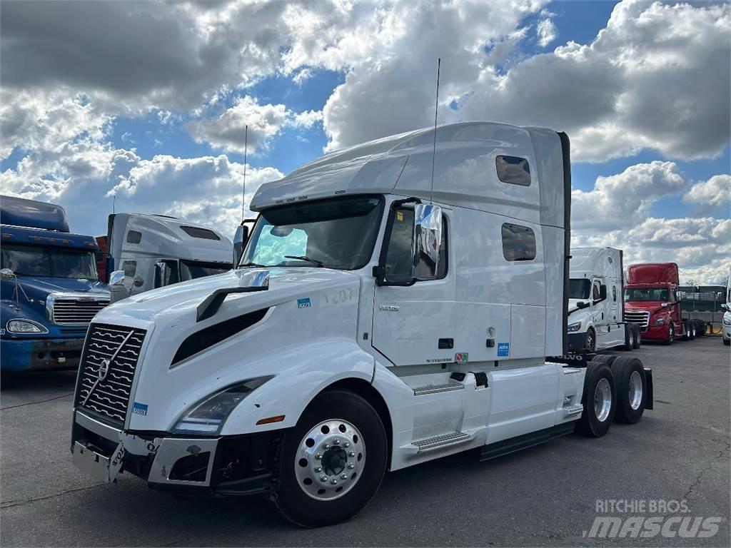 Volvo VNL Sattelzugmaschinen
