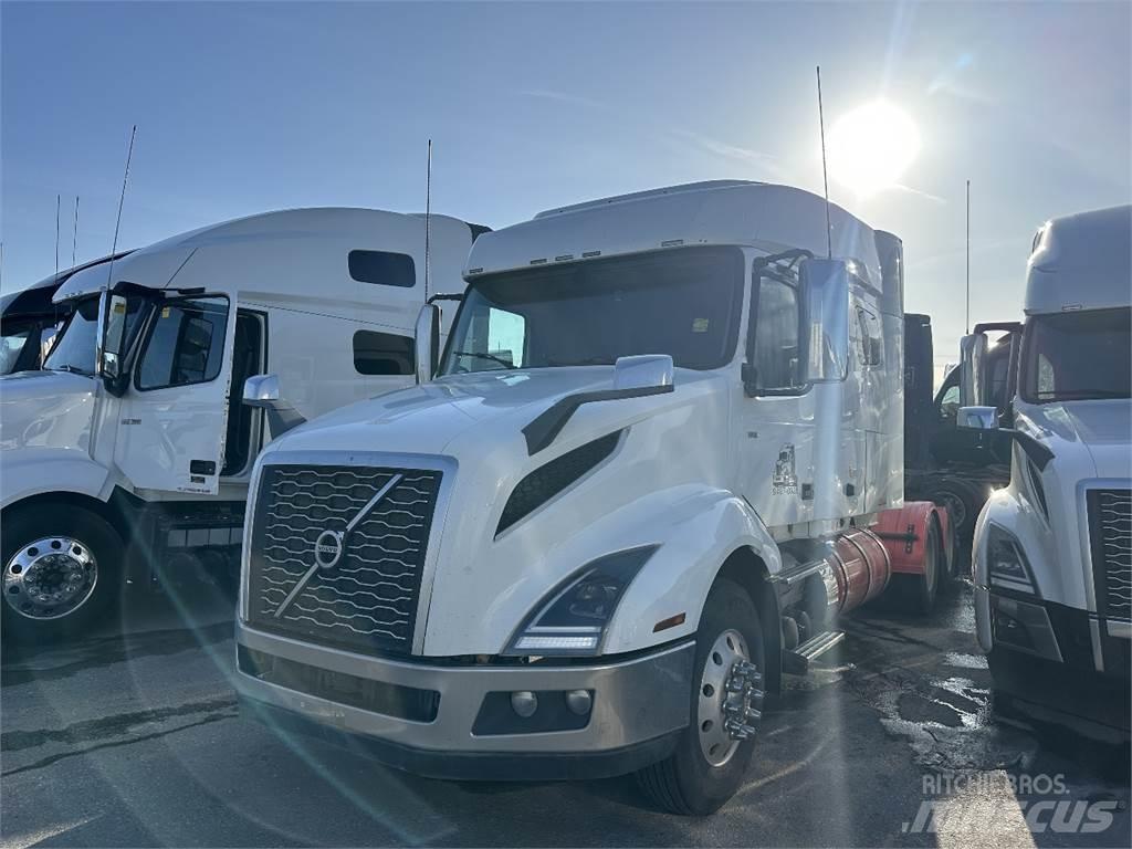 Volvo VNL740 Sattelzugmaschinen