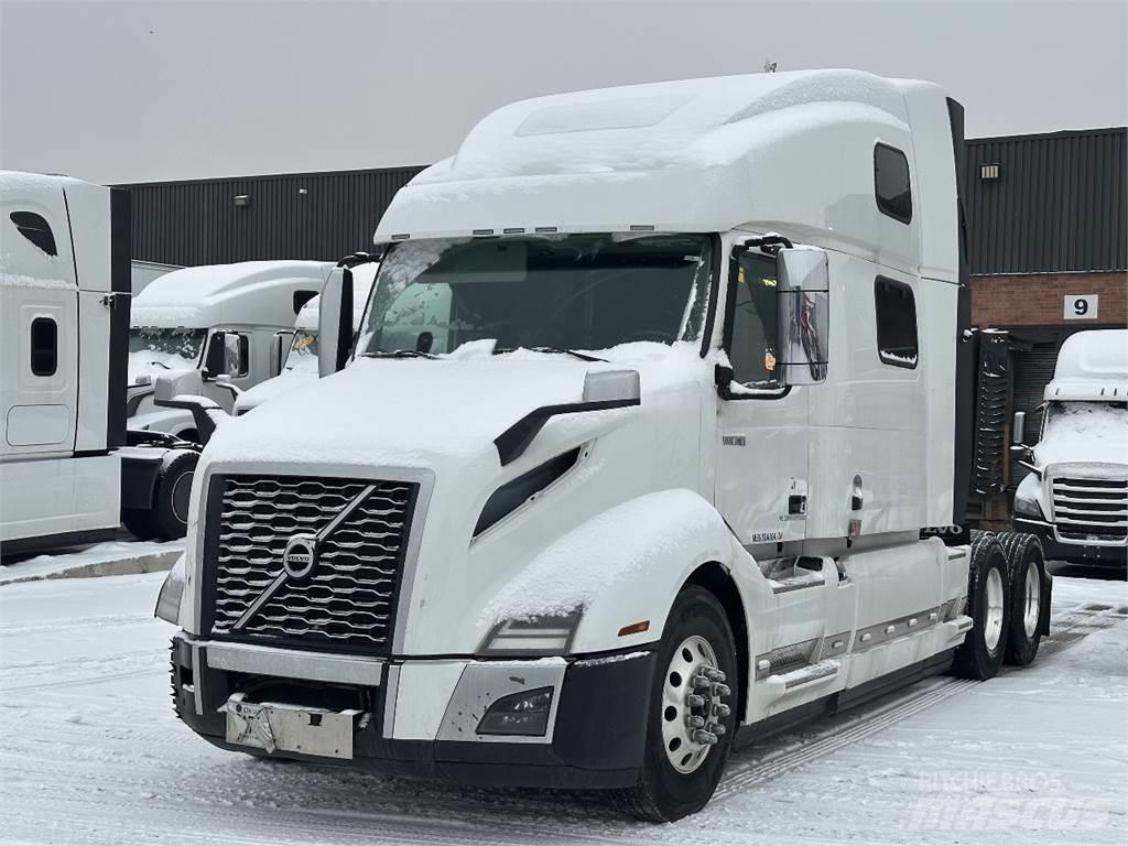 Volvo VNL860 Sattelzugmaschinen