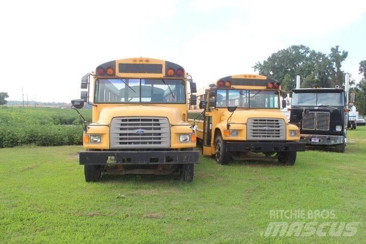 Ford B-800 Sonstige Baumaschinen
