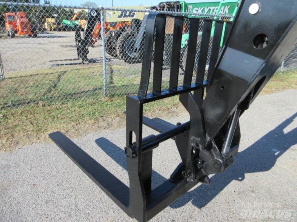 JLG G6-42A Sonstige Baumaschinen