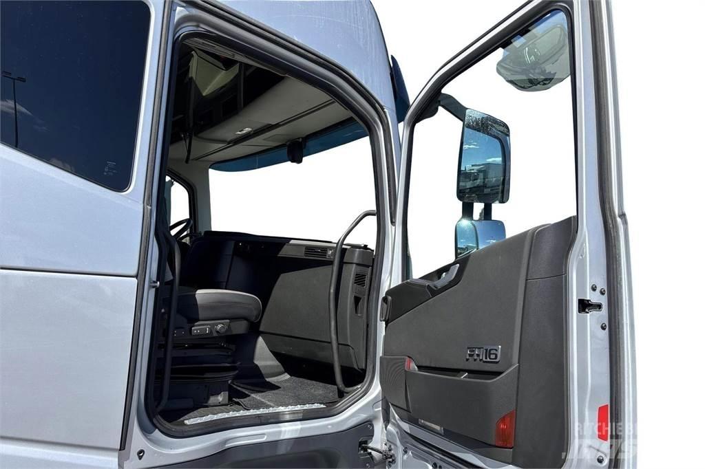 Volvo FH 16 650 Abrollkipper