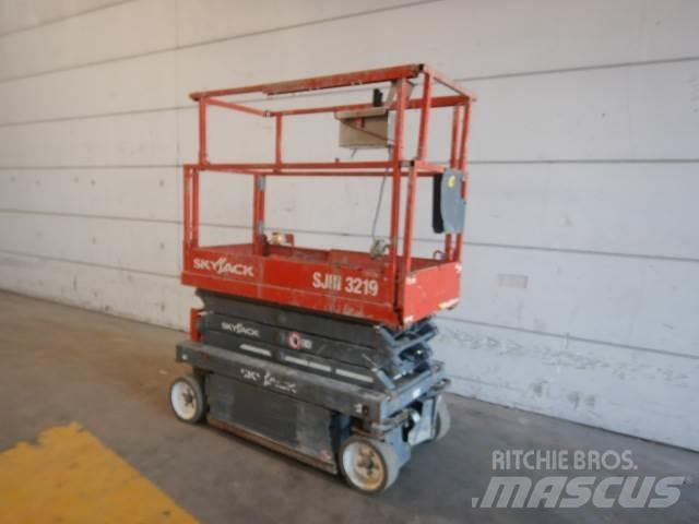 SkyJack SJ3219 Scheren-Arbeitsbühnen