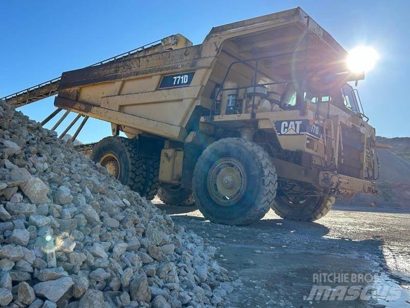 CAT 771D Dumper - Starr