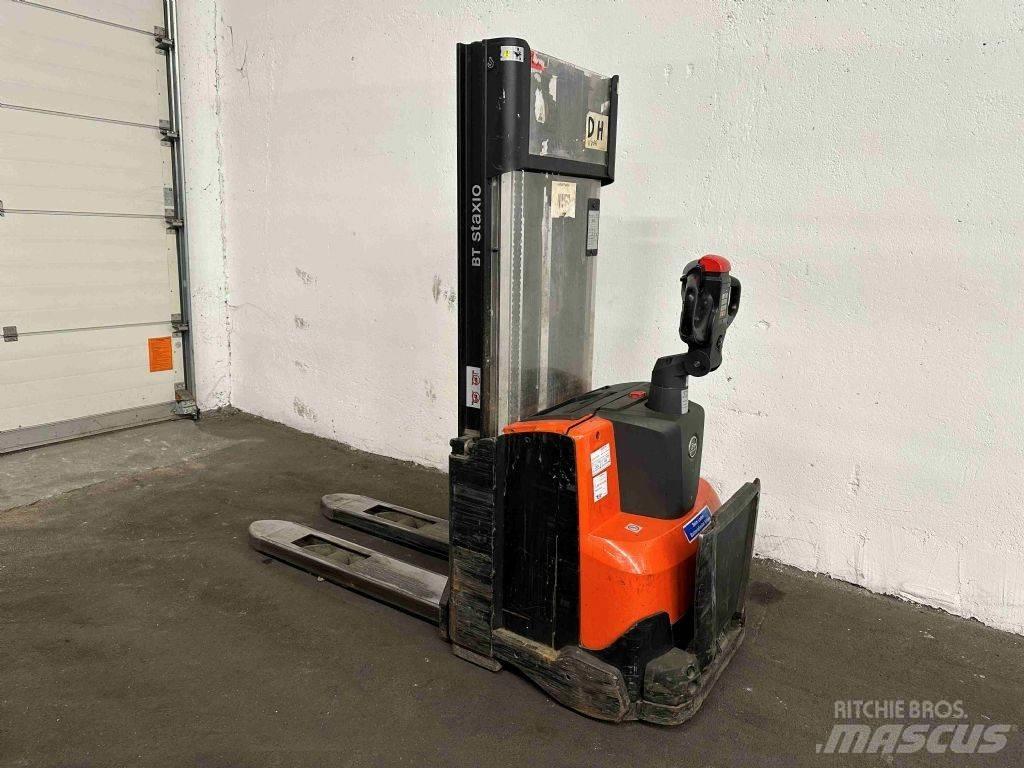 BT SWE 100 Deichselstapler