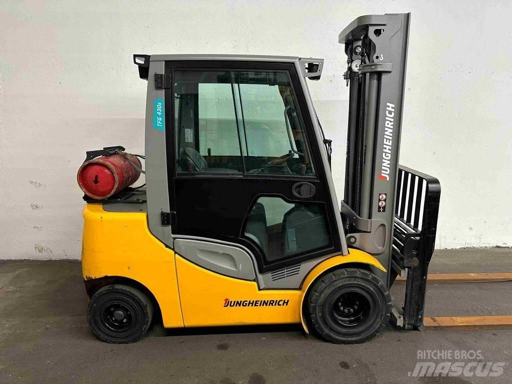 Jungheinrich TFG 430s Gasstapler