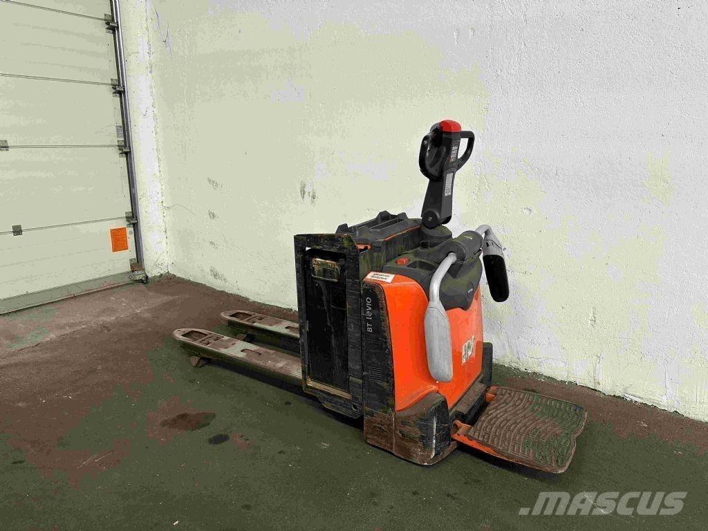 Toyota LPE 200 Niedergabelstapler
