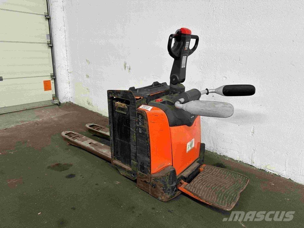 Toyota LPE 200 Niedergabelstapler