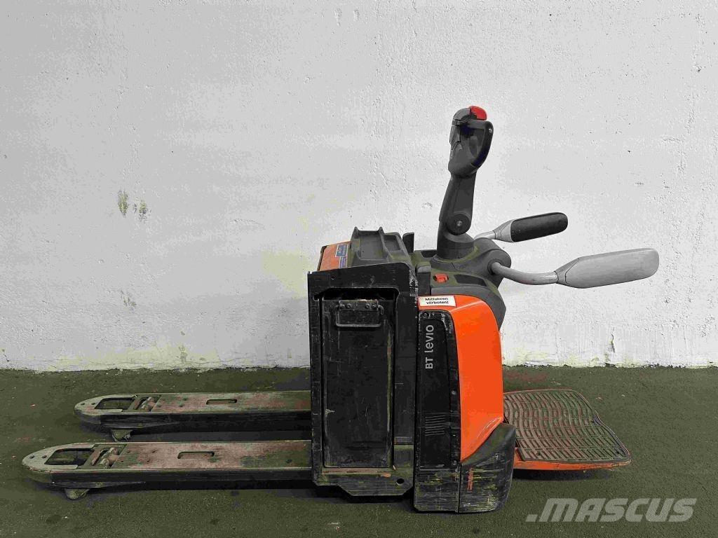 Toyota LPE 200 Niedergabelstapler