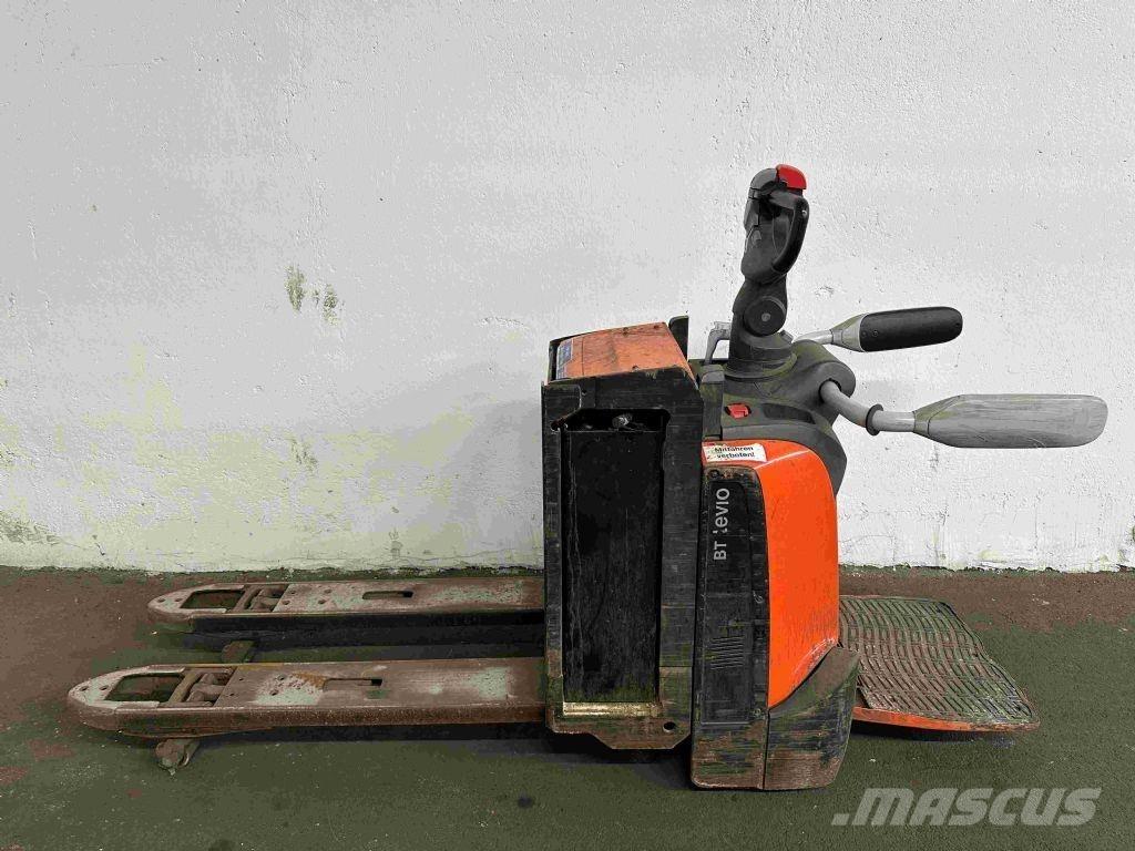 Toyota LPE 200 Niedergabelstapler