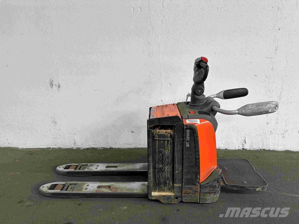 Toyota LPE 200 Niedergabelstapler