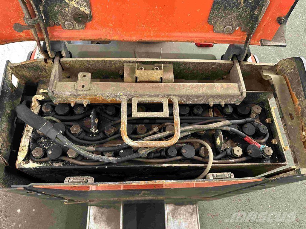 Toyota LPE 200 Niedergabelstapler