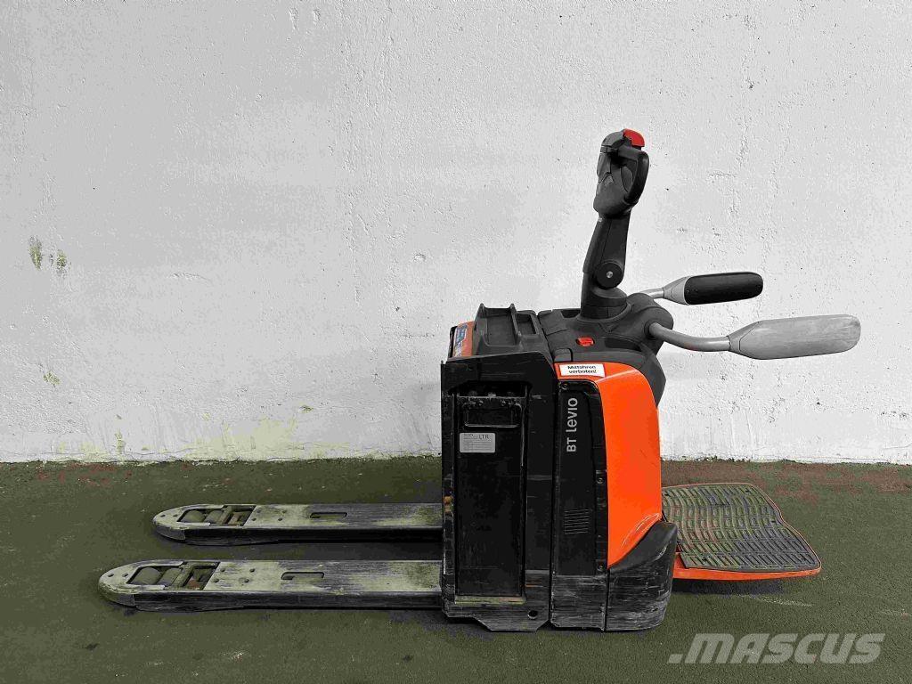 Toyota LPE 200 Niedergabelstapler