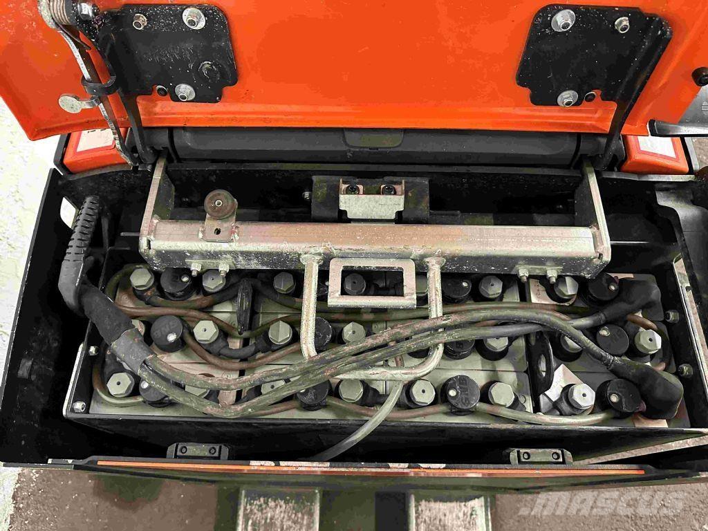 Toyota LPE 200 Niedergabelstapler