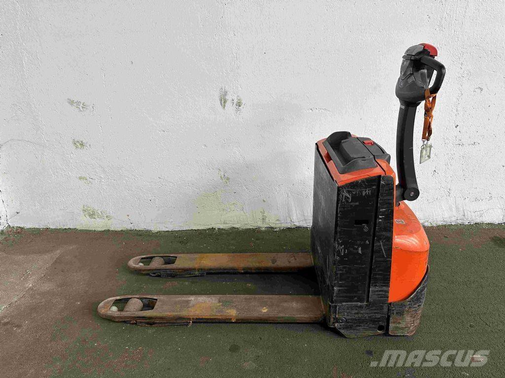 Toyota LWE 140 Niedergabelstapler