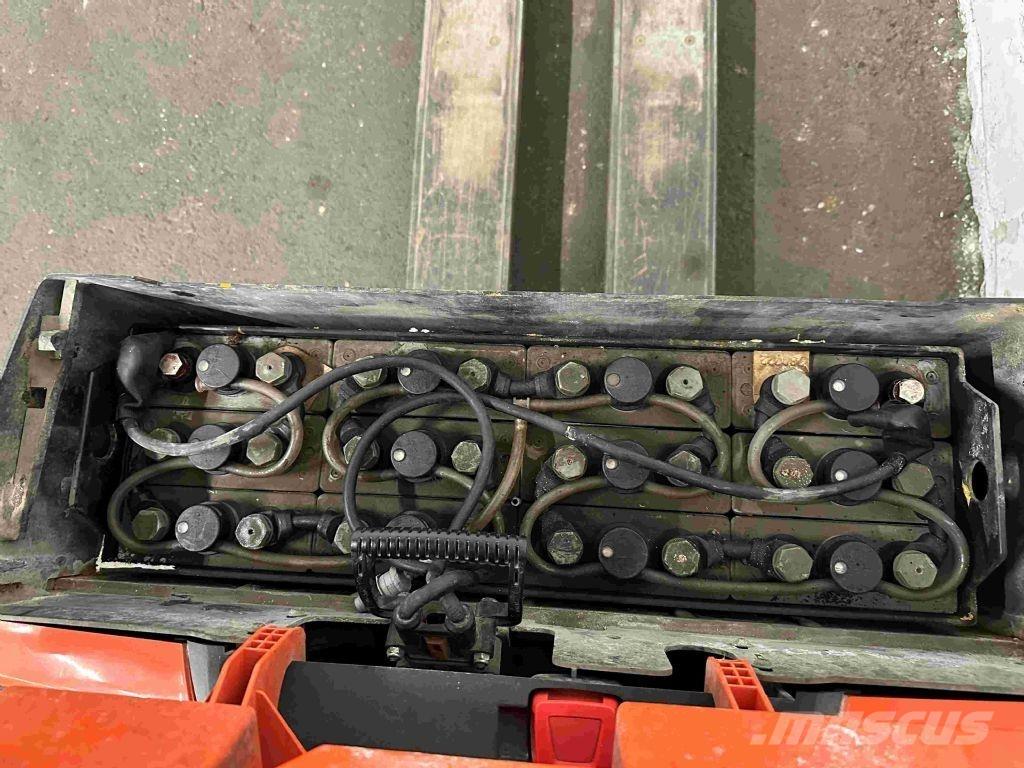 Toyota LWE 200 Niedergabelstapler