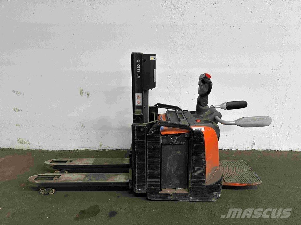 Toyota SPE 200 D Deichselstapler