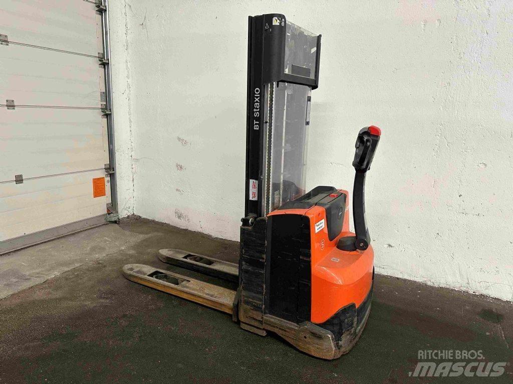 Toyota SWE 120 Deichselstapler