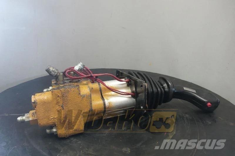 CASE Dżojstik Case 821C Hydraulik