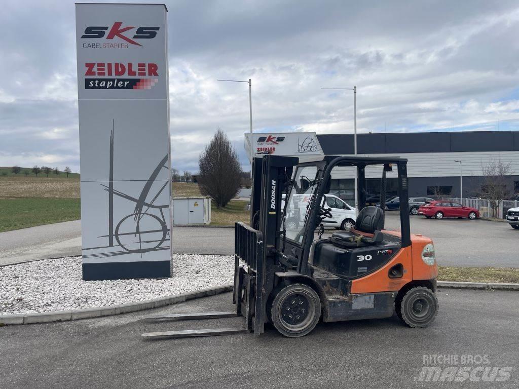 Doosan D30S-5 Dieselstapler
