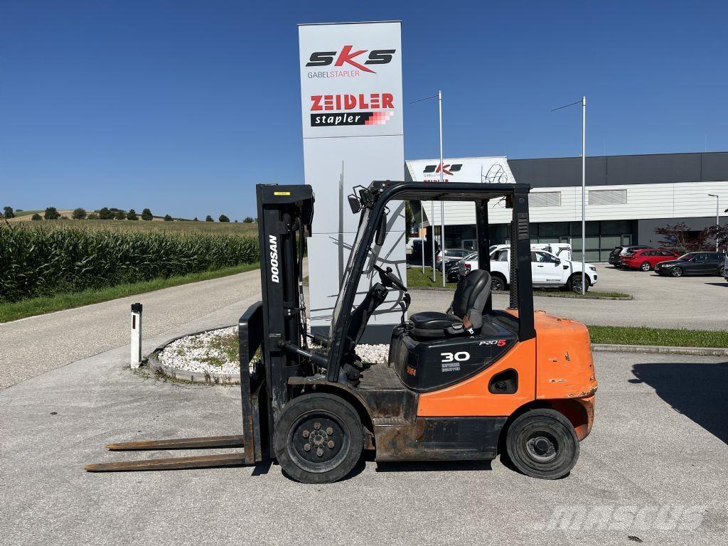 Doosan D30S-5 Dieselstapler