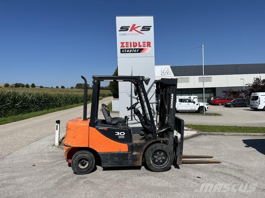 Doosan D30S-5 Dieselstapler