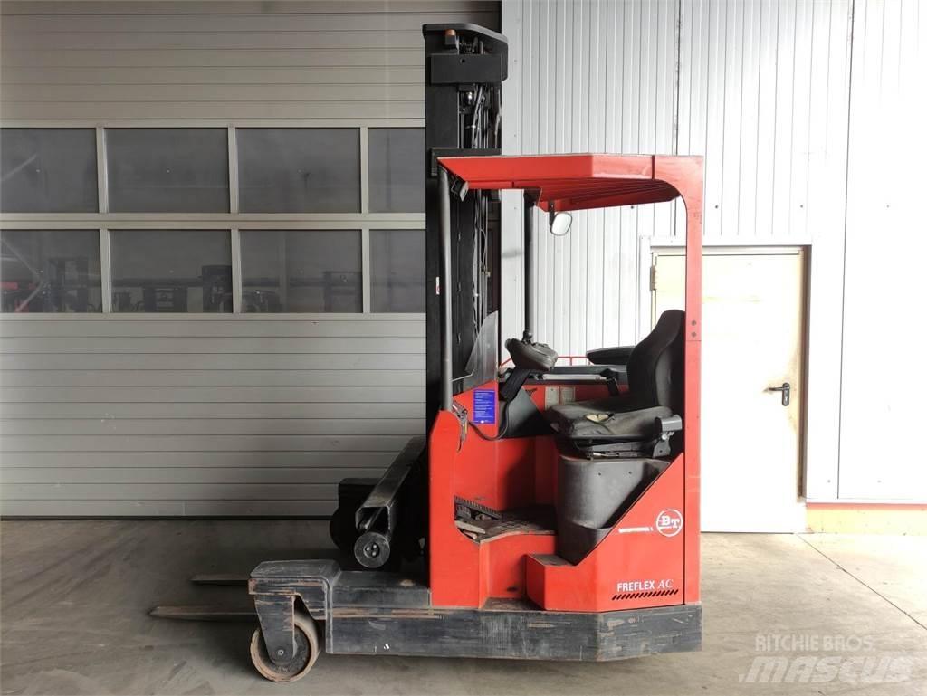 BT FR2-7 Vierwegestapler