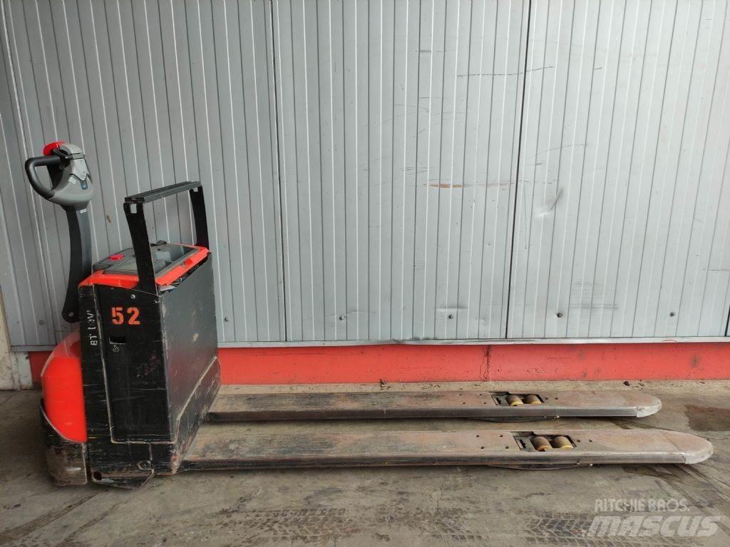 BT LWE250 Niedergabelstapler