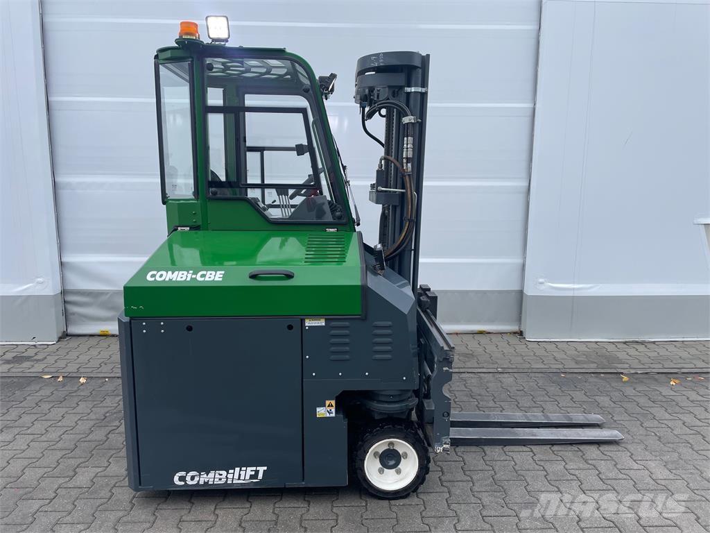 Combilift CBE 2500 Seitenstapler