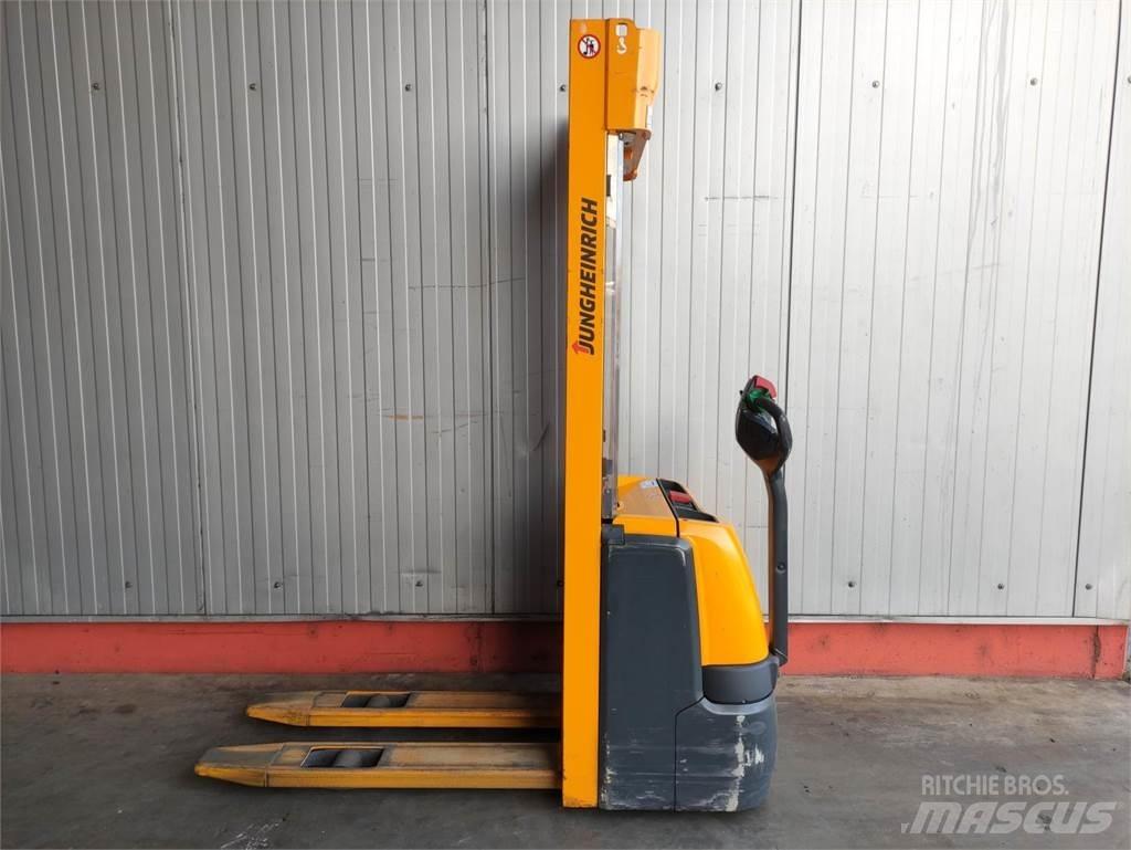 Jungheinrich EJC 112 Deichselstapler