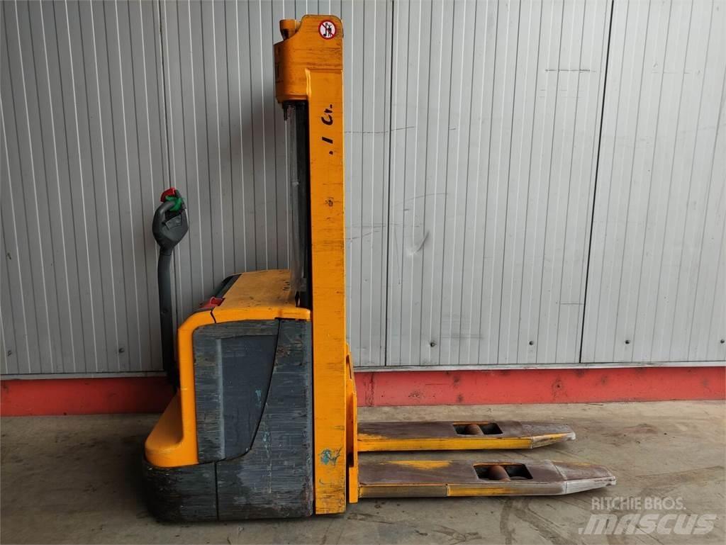 Jungheinrich EJC216 Deichselstapler