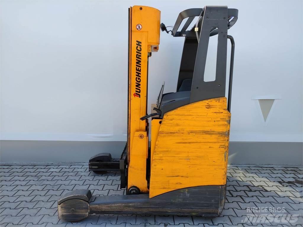 Jungheinrich ETV 116 Schubmaststapler